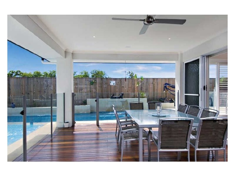 6 Shoal Court, Peregian Springs QLD 4573
