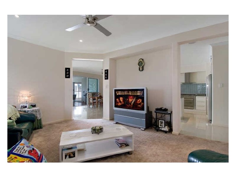 6 Shoal Court, Peregian Springs QLD 4573