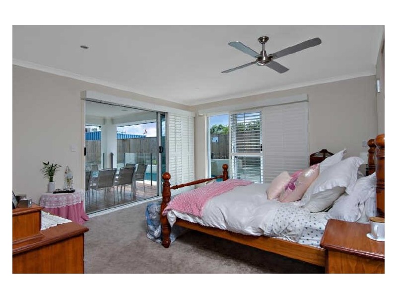 6 Shoal Court, Peregian Springs QLD 4573
