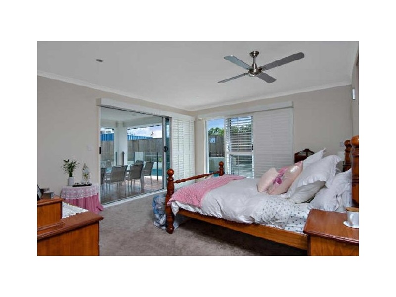 6 Shoal Court, Peregian Springs QLD 4573