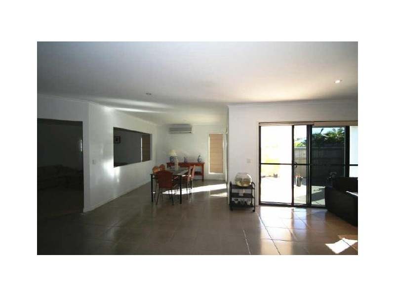 29 The Avenue, Peregian Springs QLD 4573