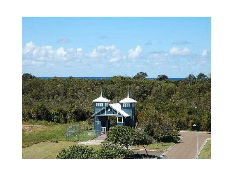 16 Lakedrive Crescent, Marcoola QLD 4564