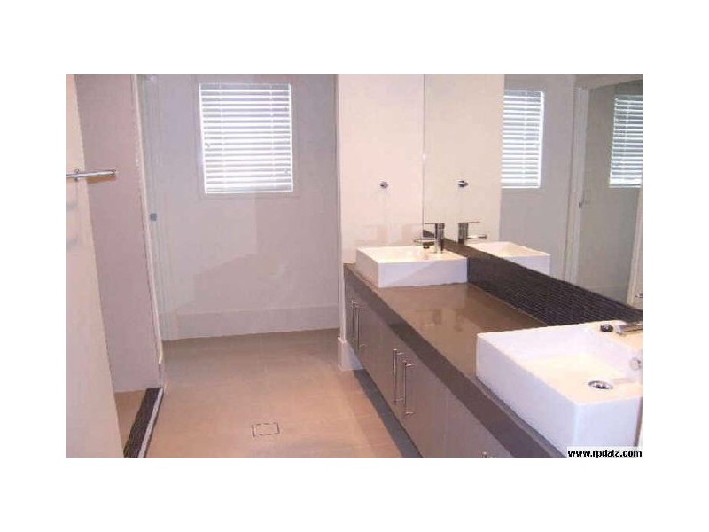8 Pennant Court, Peregian Springs QLD 4573