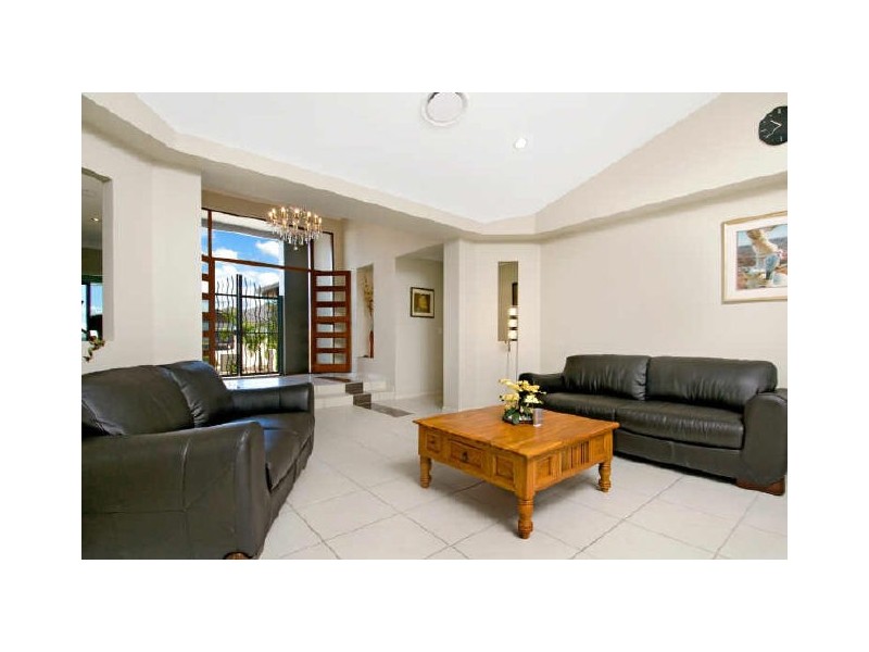 16 Balgownie Drive, Peregian Springs QLD 4573