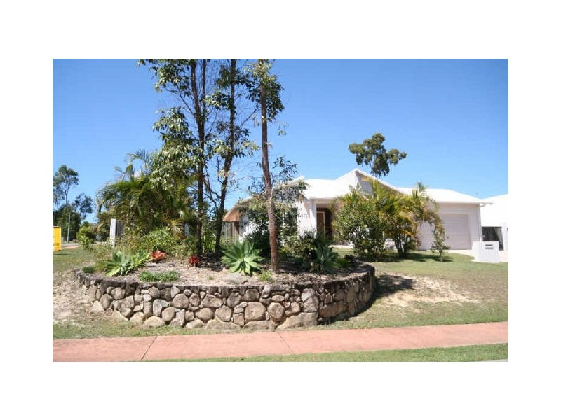 1 Parkview Parade, Peregian Springs QLD 4573