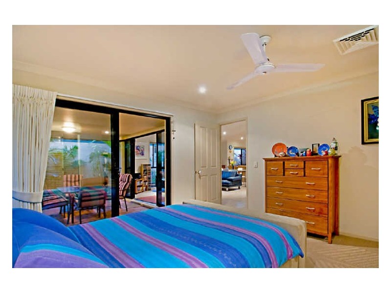 10 Friarbird Place, Twin Waters QLD 4564