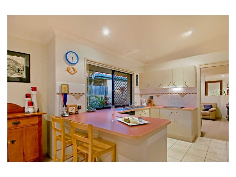 10 Friarbird Place, Twin Waters QLD 4564