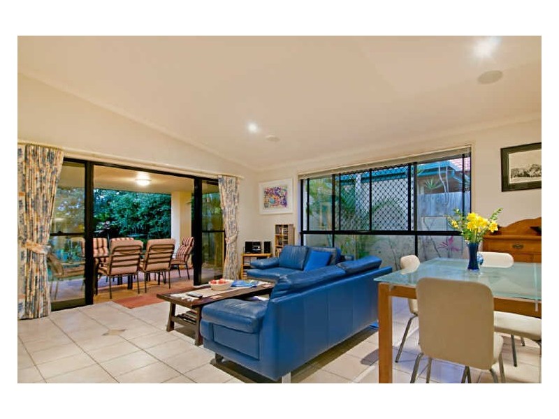 10 Friarbird Place, Twin Waters QLD 4564