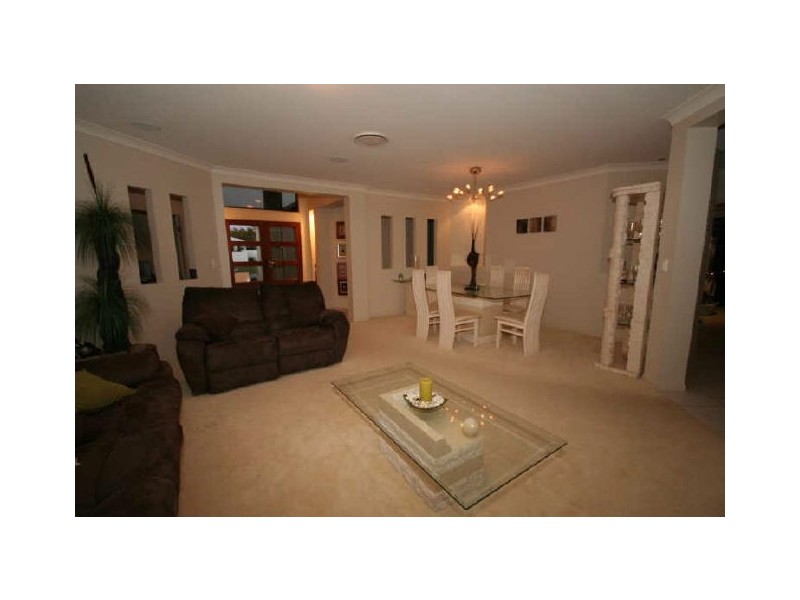 3 Eagleford Court, Peregian Springs QLD 4573