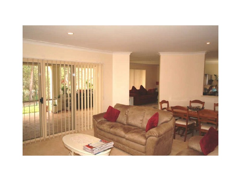 18 Longwood Drive, Peregian Springs QLD 4573