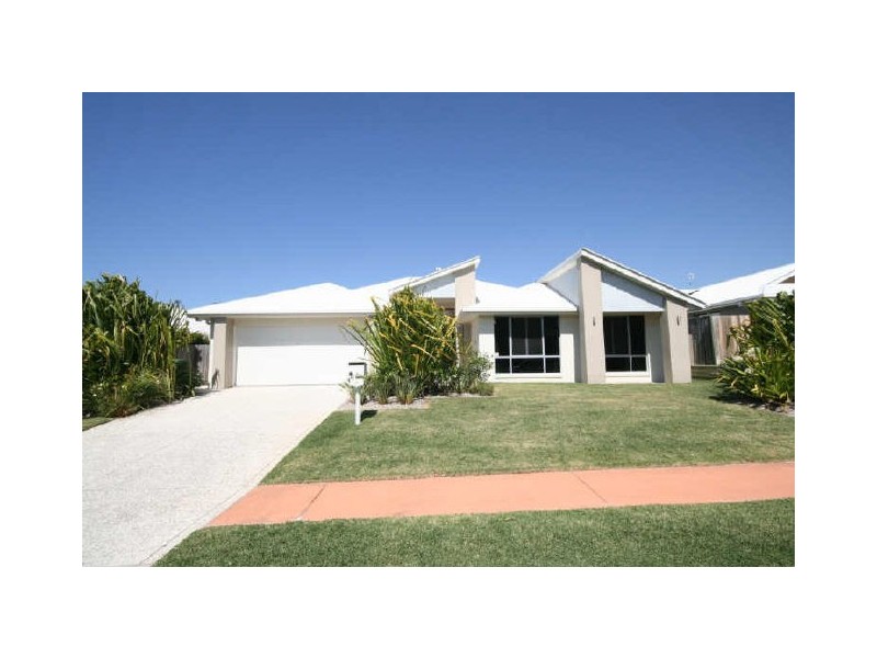 8 Inverness Place, Peregian Springs QLD 4573