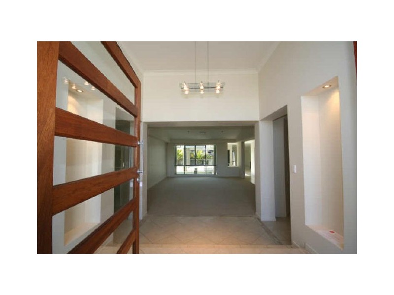 8 Inverness Place, Peregian Springs QLD 4573