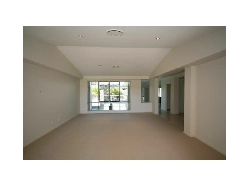 8 Inverness Place, Peregian Springs QLD 4573