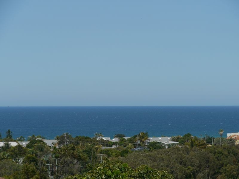 100 Persimmon Drive, Peregian Beach QLD 4573