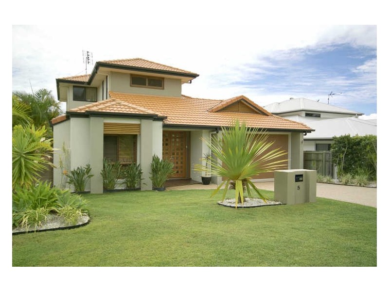 5 Fairway Parade, Peregian Springs QLD 4573