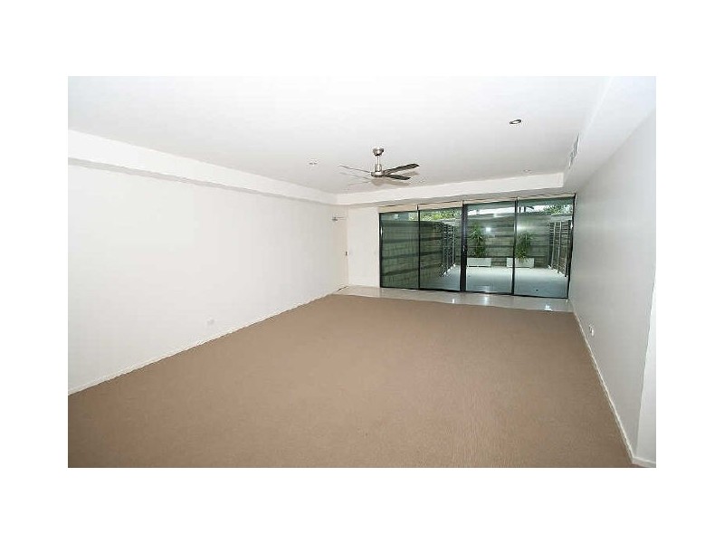 2/31-33 Lorikeet Drive, Peregian Beach QLD 4573