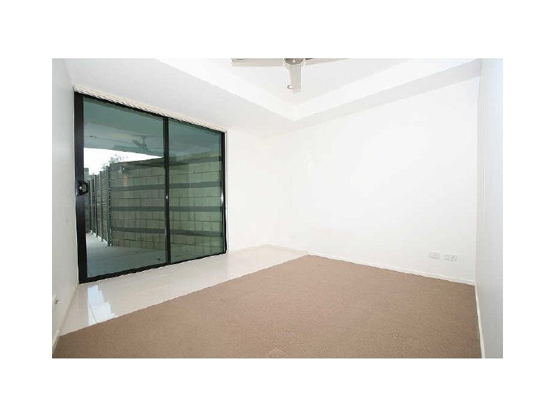 2/31-33 Lorikeet Drive, Peregian Beach QLD 4573