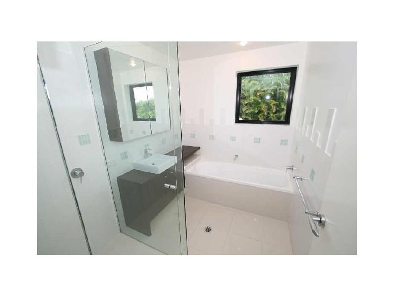 2/31-33 Lorikeet Drive, Peregian Beach QLD 4573