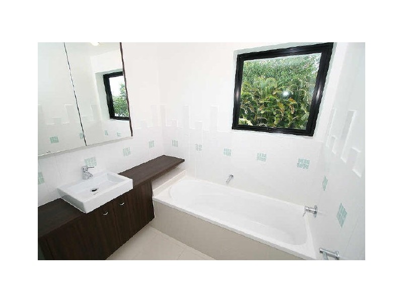 2/31-33 Lorikeet Drive, Peregian Beach QLD 4573