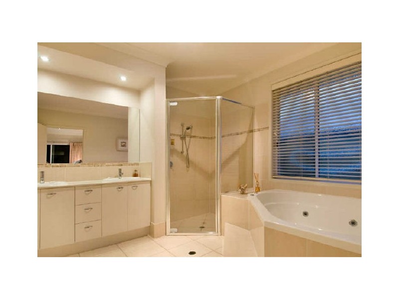 19 Glen Abby Avenue, Peregian Springs QLD 4573