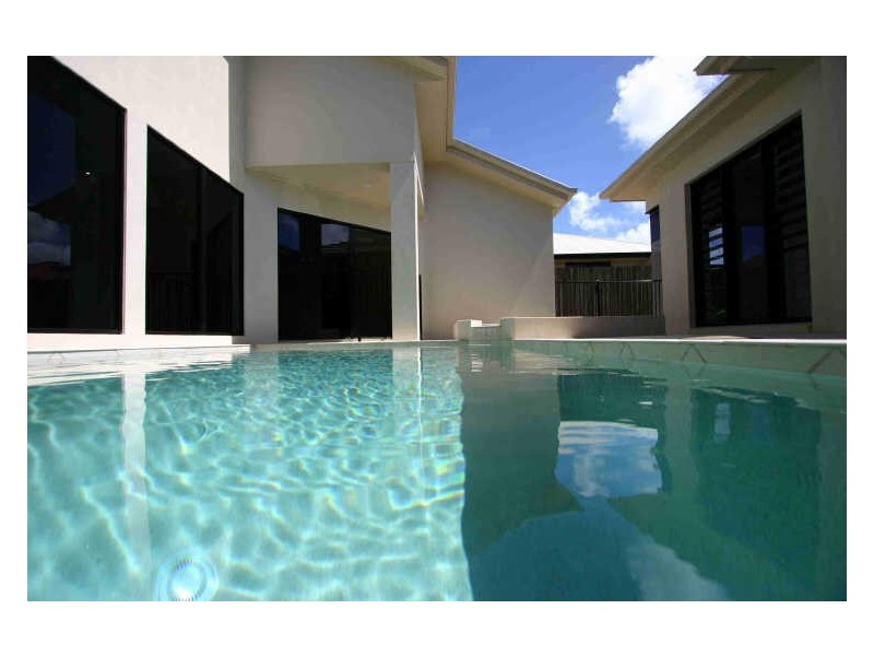 10 Fairway Parade, Peregian Springs QLD 4573