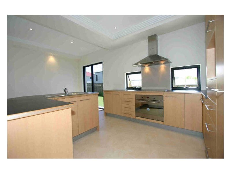 10 Fairway Parade, Peregian Springs QLD 4573