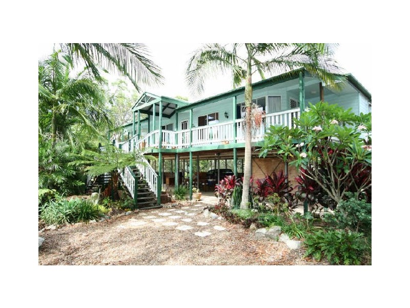 25 Paradise Drive, Weyba Downs QLD 4562