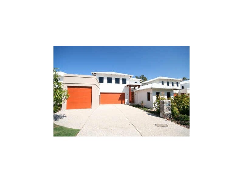 15 Sentosa, Peregian Springs QLD 4573