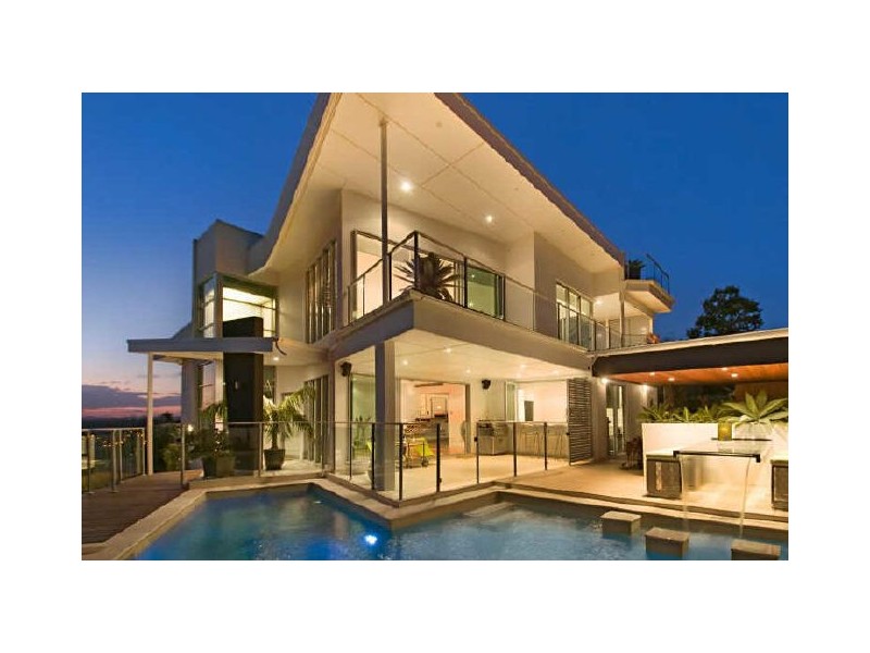 327 David Low Way, Peregian Beach QLD 4573