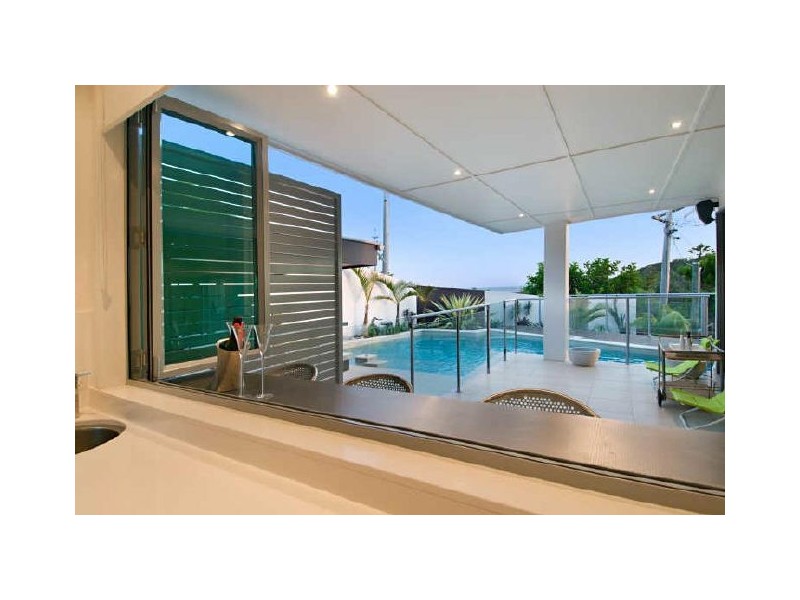 327 David Low Way, Peregian Beach QLD 4573