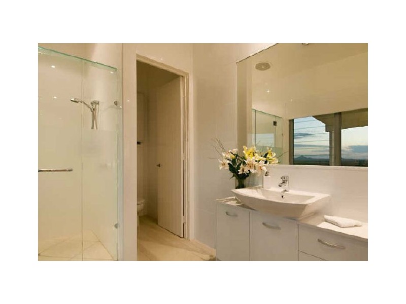 327 David Low Way, Peregian Beach QLD 4573