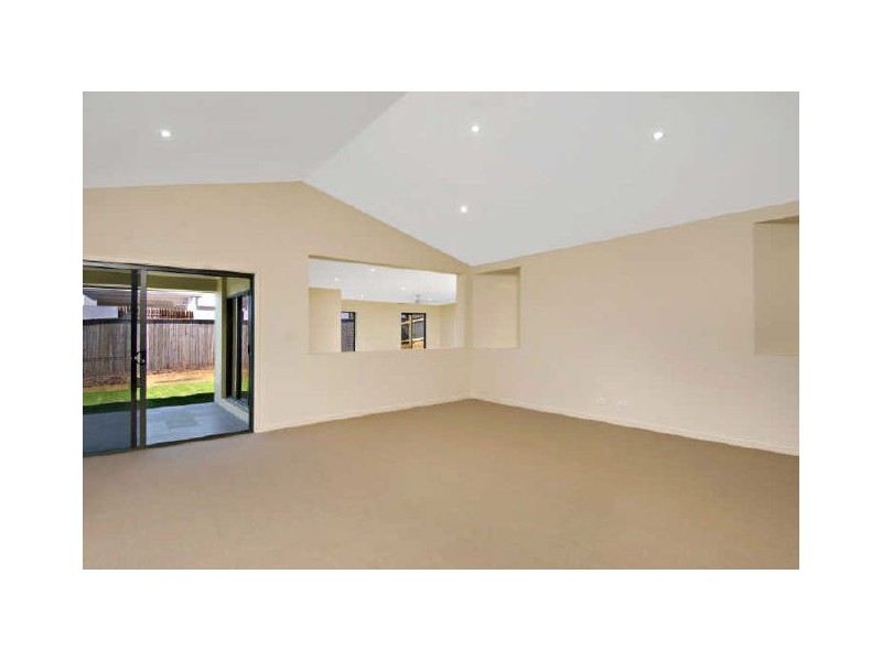 13 Waterville Way, Peregian Springs QLD 4573