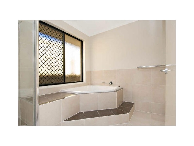 15 Waterville Way, Peregian Springs QLD 4573