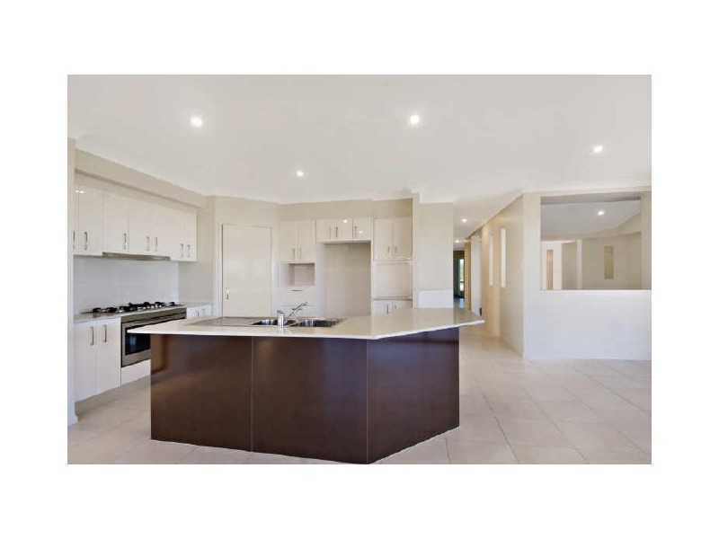 15 Waterville Way, Peregian Springs QLD 4573