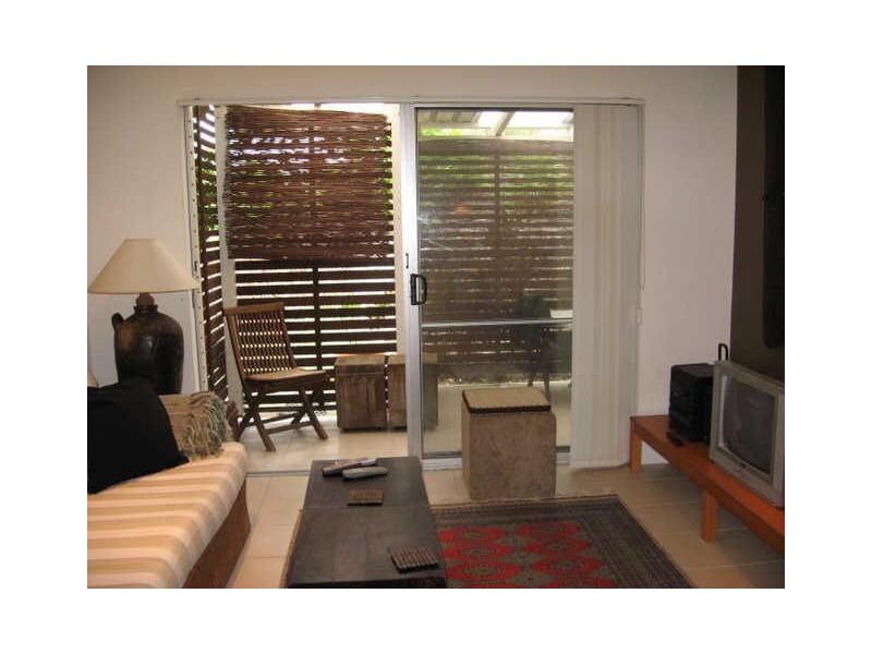 3/2 Peregian Esplanade, Peregian Beach QLD 4573