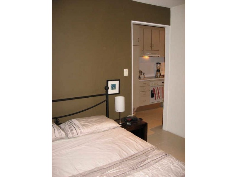 3/2 Peregian Esplanade, Peregian Beach QLD 4573