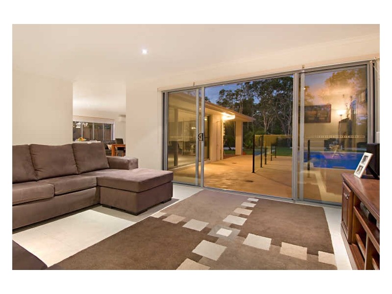 21 Longcove Place, Peregian Springs QLD 4573