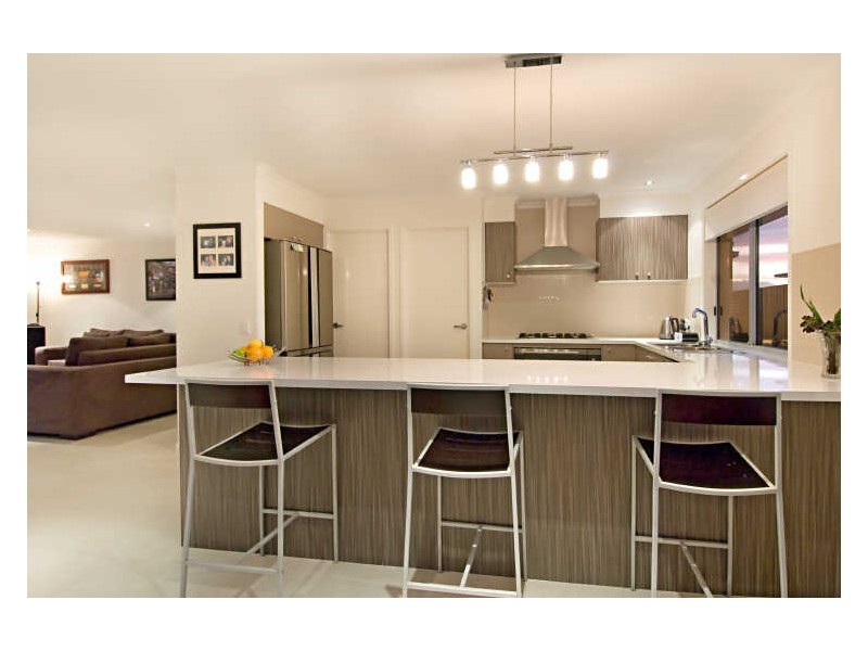 21 Longcove Place, Peregian Springs QLD 4573