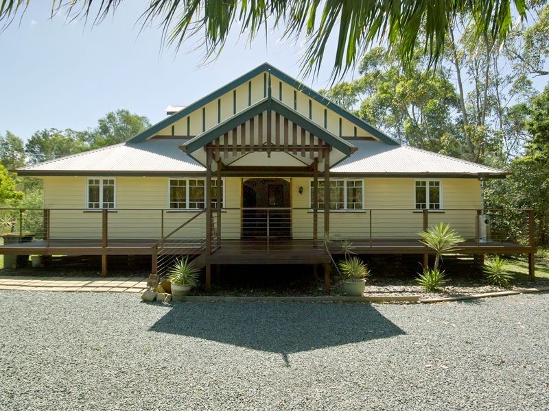 15 Paradise Drive, Weyba Downs QLD 4562