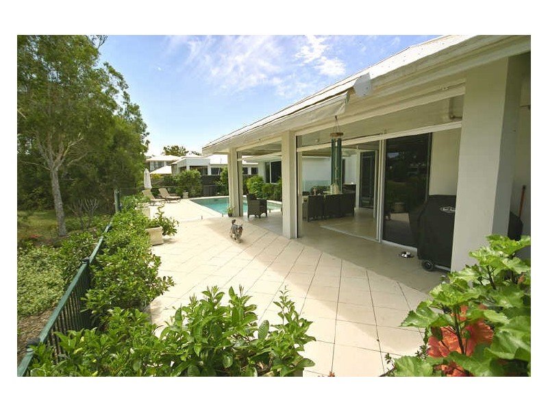 37 Lakeside Drive, Peregian Springs QLD 4573