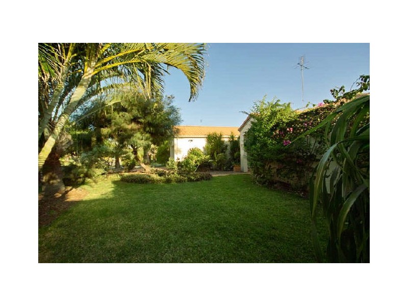 23 Driftwood Drive, Castaways Beach QLD 4567