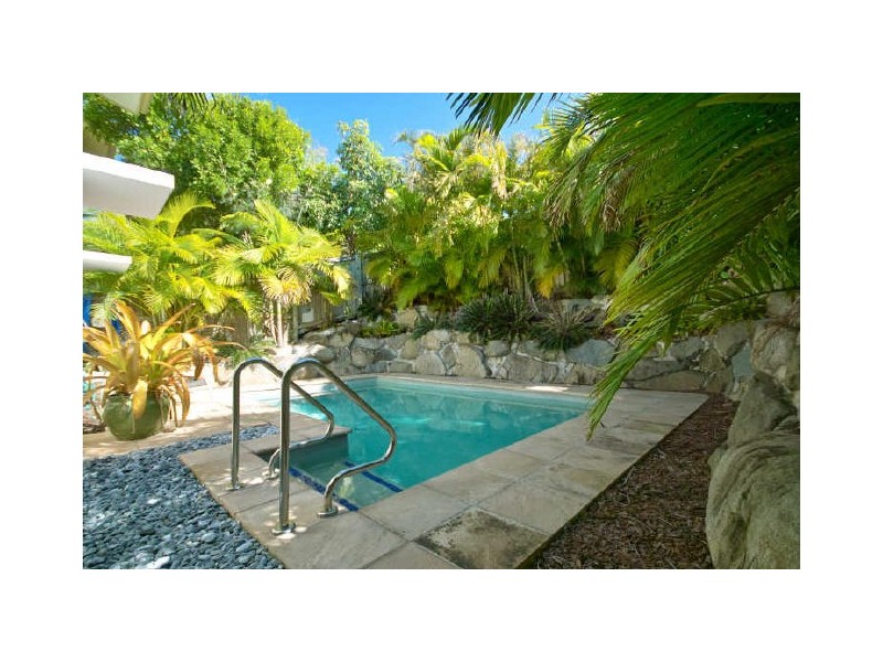 4/18 Peregian Esplanade, Peregian Beach QLD 4573