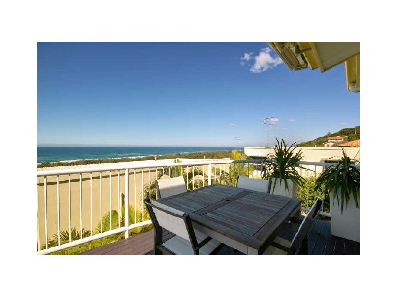 4/18 Peregian Esplanade, Peregian Beach QLD 4573