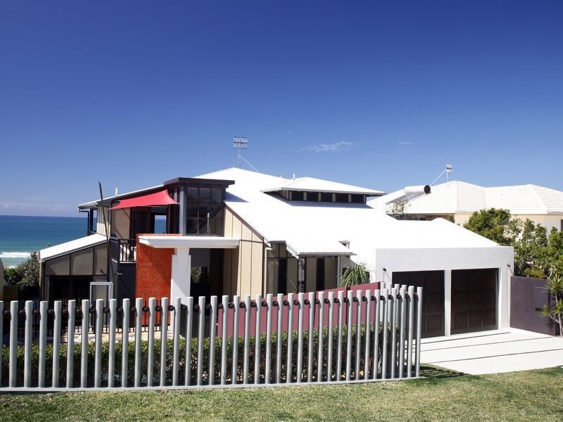 14 Tropicana Rise, Castaways Beach QLD 4567