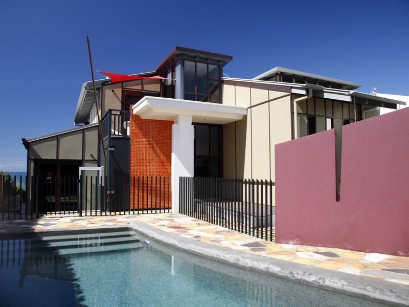 14 Tropicana Rise, Castaways Beach QLD 4567