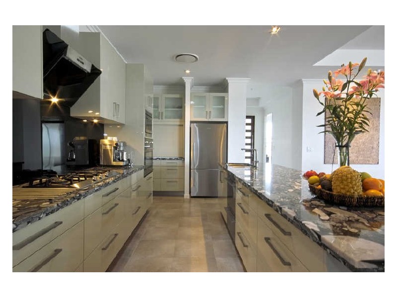 13 Maidstone Crescent, Peregian Springs QLD 4573