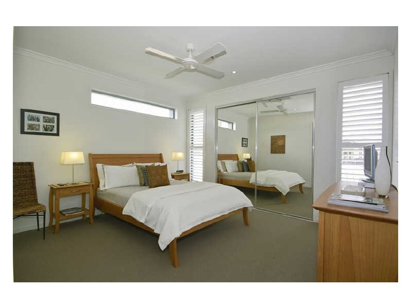 13 Maidstone Crescent, Peregian Springs QLD 4573