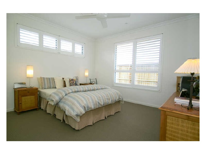 13 Maidstone Crescent, Peregian Springs QLD 4573