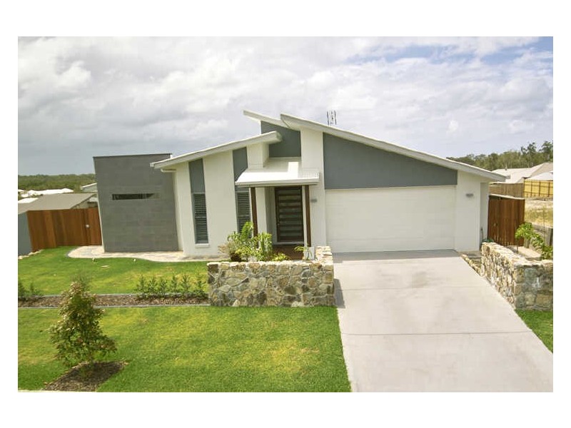 13 Maidstone Crescent, Peregian Springs QLD 4573