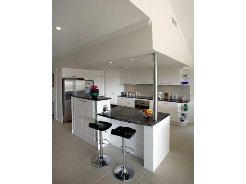22 Greenside Court, Peregian Springs QLD 4573